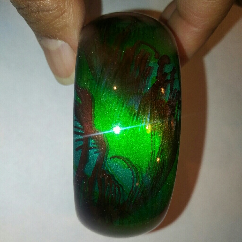 Beautiful Bangle - Picture 4 of 4